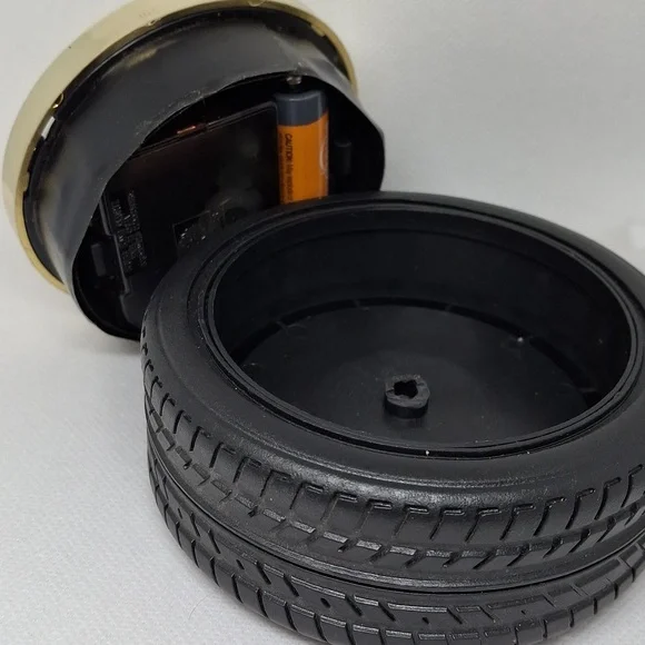 Vintage Black Tire Heritage Mint Quartz Desk Clock - Picture 8 of 10